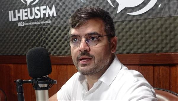 “CADA REAL INVESTIDO VOLTA COMO SEIS PARA A CIDADE”, DIZ PREFEITO VALDERICO SOBRE O SÃO JOÃO AMADO