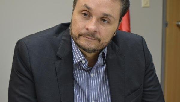 SECRETÁRIO ITE QUE PODE ATRASAR SALÁRIOS DE SERVIDORES DO ESTADO