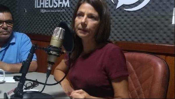 ADÉLIA  DIZ QUE FAZ PARTE DA COTA PESSOAL DO GOVERNADOR